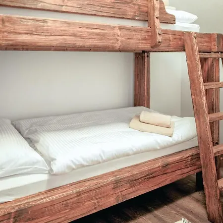 Two-bedroom In Apartmán